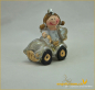 Preview: Mini-Engel in Auto mit Herz Höhe: 4 cm