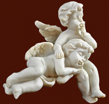 Engelpaar auf Kante sitzend (Figur 2) Höhe: 6 cm