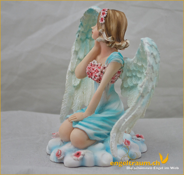 Engel mit Blumen kniend Höhe: 11 cm