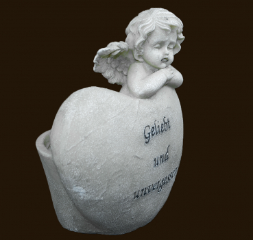 Engel auf Herz «Geliebt und unvergessen» Höhe: 16 cm