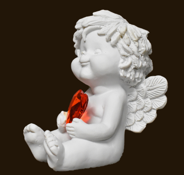 IGOR sitzend mit Kristallherz (Figur 3) Höhe: 9,5 cm