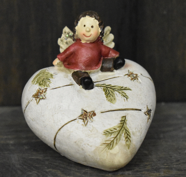 Engel auf Herzstein rot (Figur 1) Höhe: 9 cm