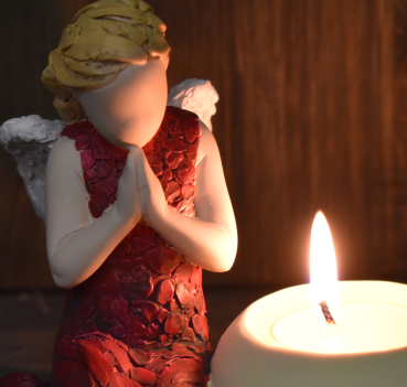 Betender Engel mit Kerzenhalter Höhe: 10 cm