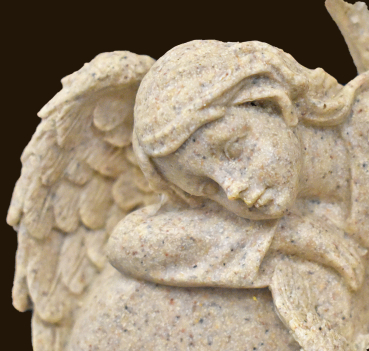 Engel auf Stein mit Taube «Ein Engel schütze Dich» Höhe: 18 cm