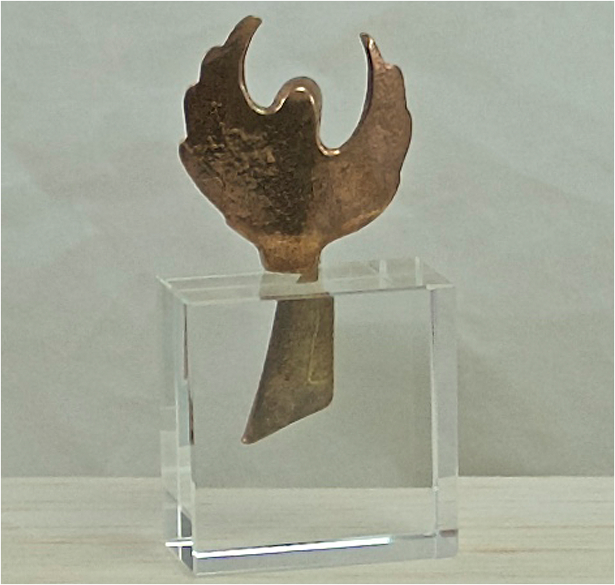 Bronze-Engel mit Buch sitzend Höhe: 7,5 cm