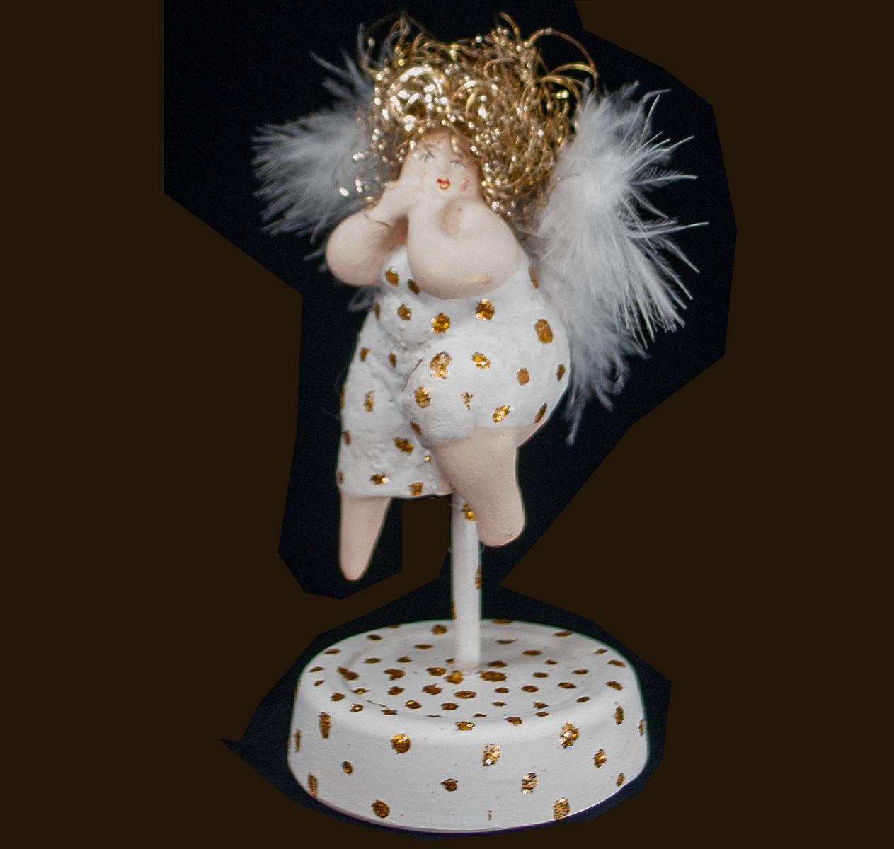 Engelfrau auf Sockel (Figur 1) gold gepunktet Höhe: 13 cm