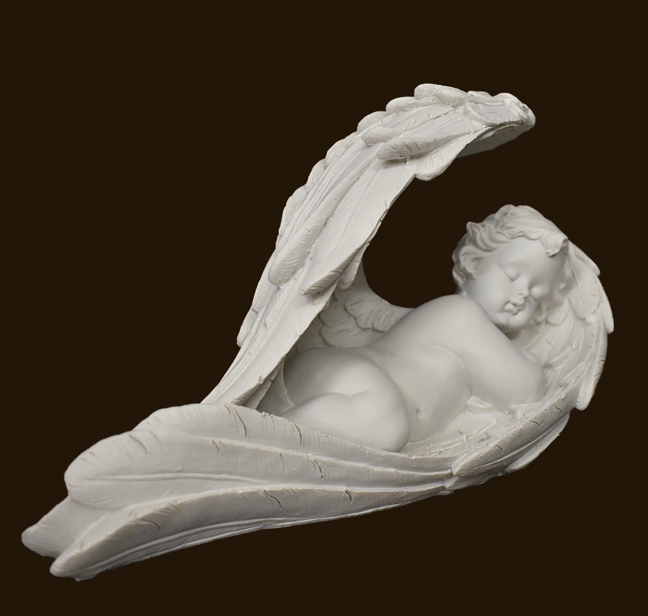 Grosser Engel in Engelflügeln schlafend (Figur 1) Höhe: 16 cm