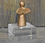 Bronze-Engel auf Glassockel Höhe: 6,5 cm