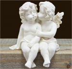 Engelpaar auf Kante sitzend (Figur 2) Höhe: 8 cm