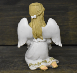 Engel auf Knie (Figur 2) Höhe: 11 cm