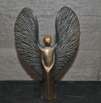 Bronze-Engel mit rauhen Flügeln Höhe: 8,5 cm